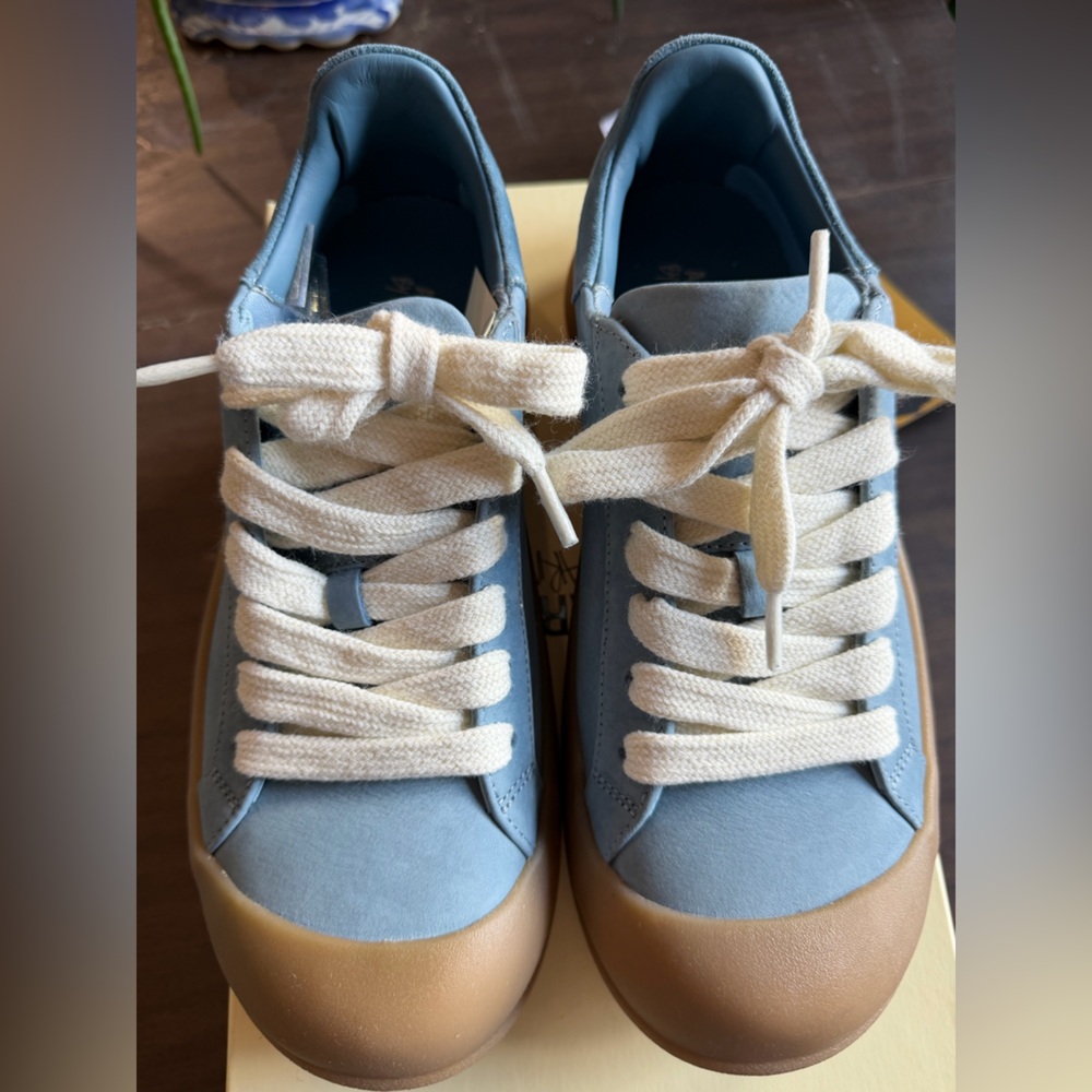 Axel Arigato Blue Squish Sneaker x Alvin Armstrong Collab Sneakers NIB